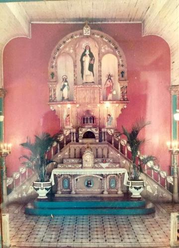 Altar de la Igelsia vieja (1)